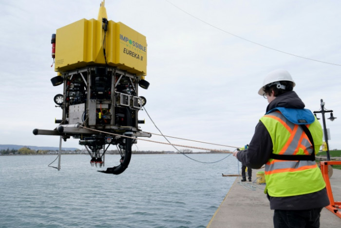 In Canada lake, robots learn to mine without disturbing marine life