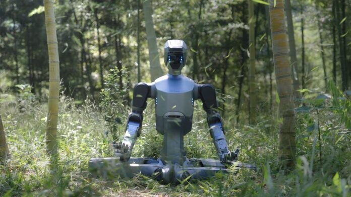 Deep Robotics unveiled DR02, a humanoid robotics that is the first to be IP66-rated