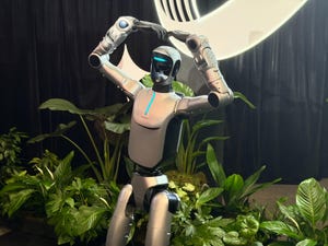 First Steps? Honor’s Humanoid Robot Makes Its Debut With a Moonwalk and a Backflip