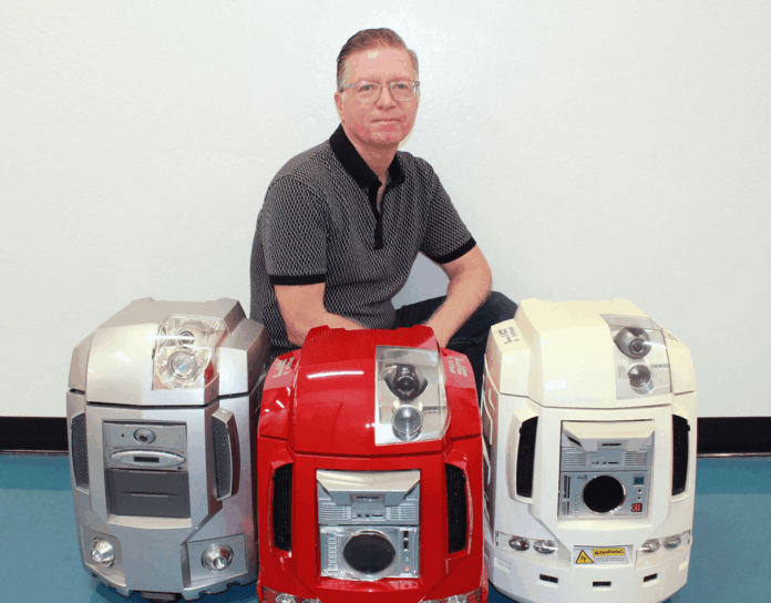 This Roboticist-Turned-Teacher Built a Life-Size Replica of ENIAC