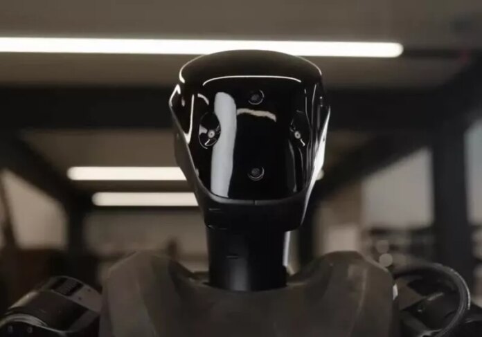 A Trump-linked startup is sending humanoid robots to the Ukraine battlefield