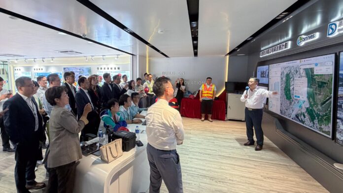 LegCo Subcommittee on Matters Relating to the Development of Artificial Intelligence and Robotics visits construction site of Yuen Long Barrage and Nullah Improvement Schemes Project (with photos)