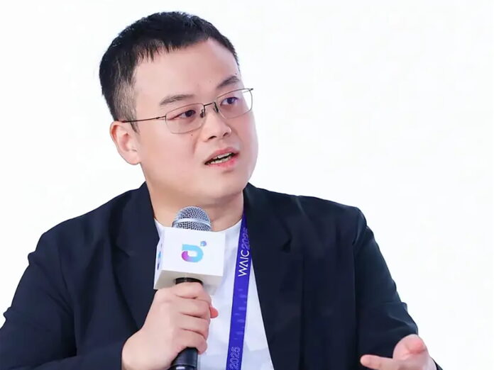 Robotics will not get its “GPT moment” by following LLMs, Agibot chief scientist says